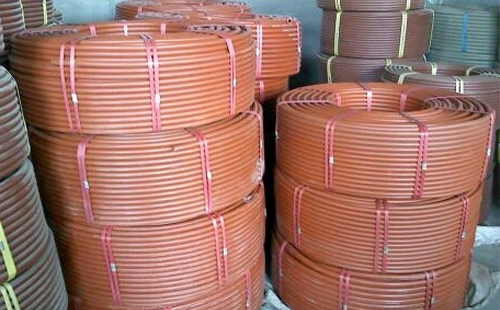 提升工程安全：聚乙烯(RPE)阻燃工布江达穿线管在现代建筑中的应用